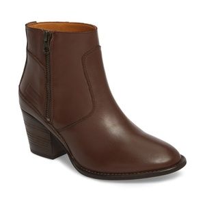 Hunter Refined Water Resistant Zip Bootie